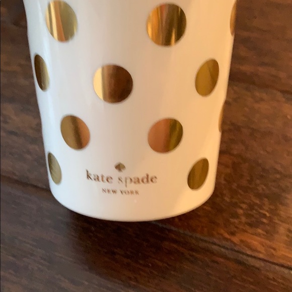 Kate Spade Gold and Cream Tall Mug with lid - Picture 2 of 7